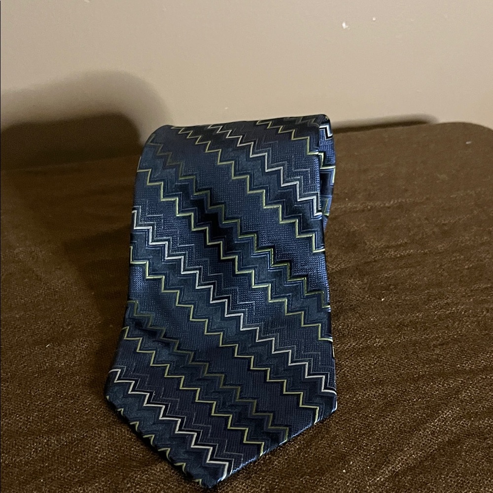 😄Vintage silk tie jagged print blues green white